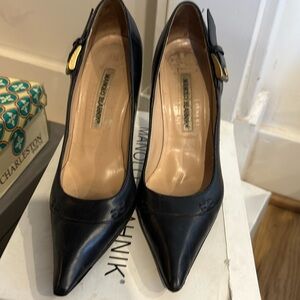 Manolo Blahnik Borisony Calf Leather Pumps size 38